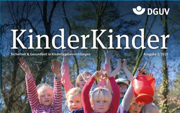 Titelseite KinderKinder Ausgabe 3/2025 Titelseite KinderKinder Ausgabe 3/2025. Kinder spielen in der Natur.